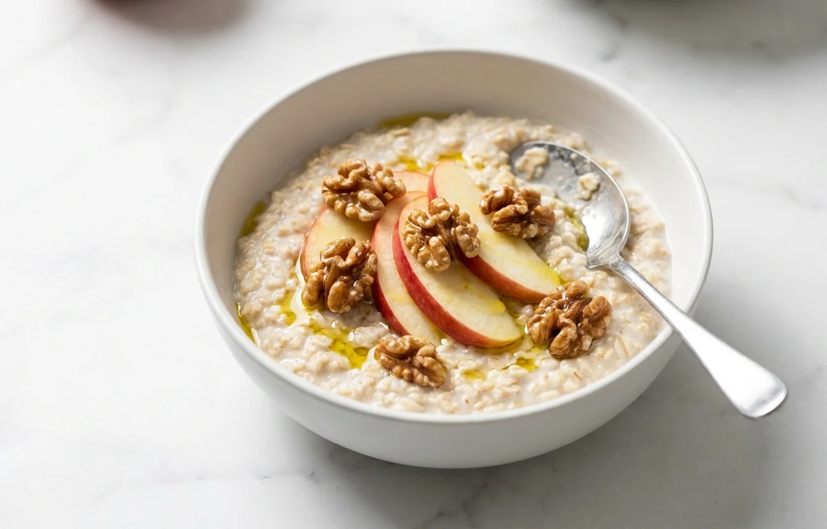 Oatmeal with Apples and Walnuts